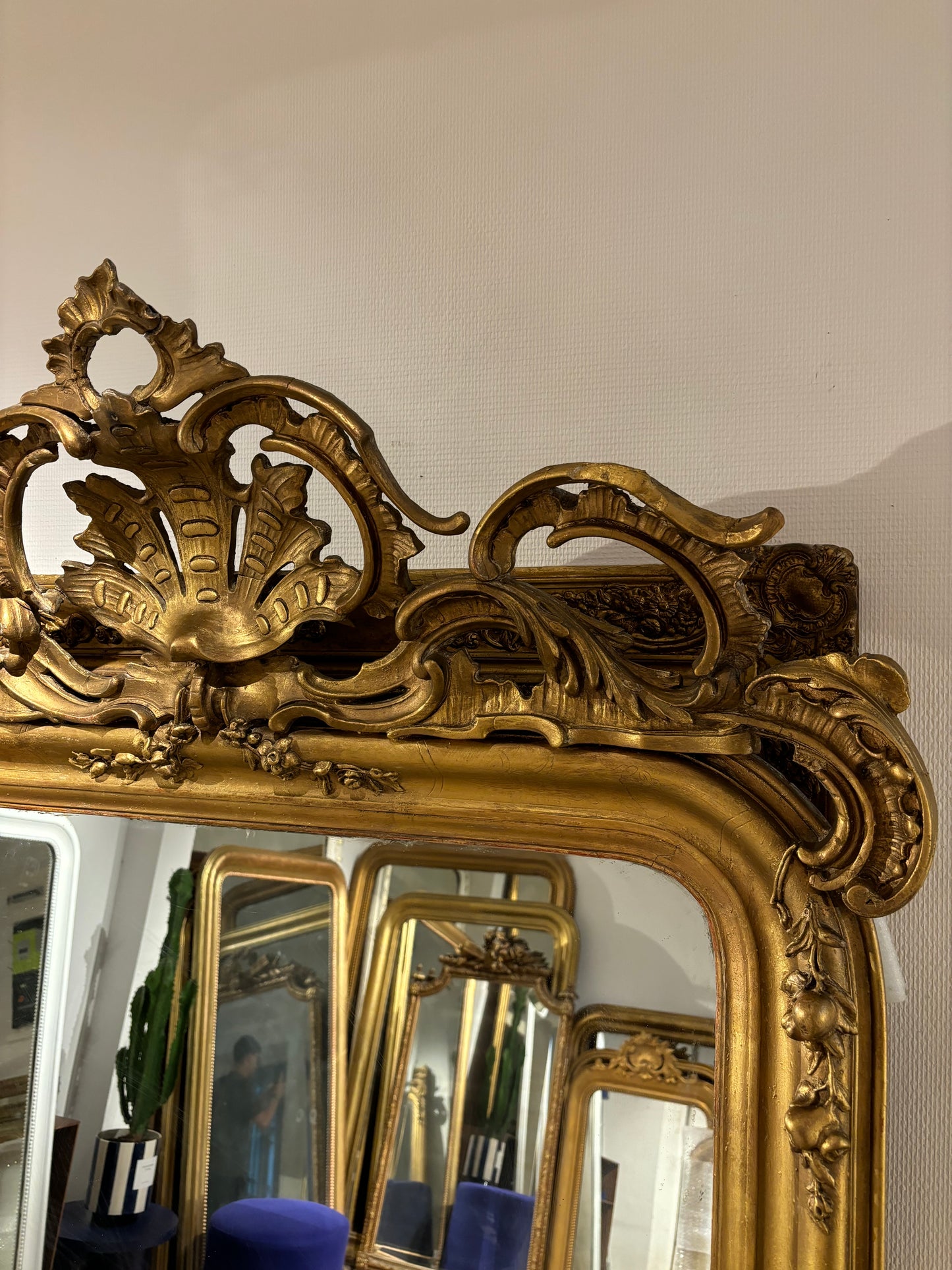 Miroir Louis Philippe à fronton appartement.basile