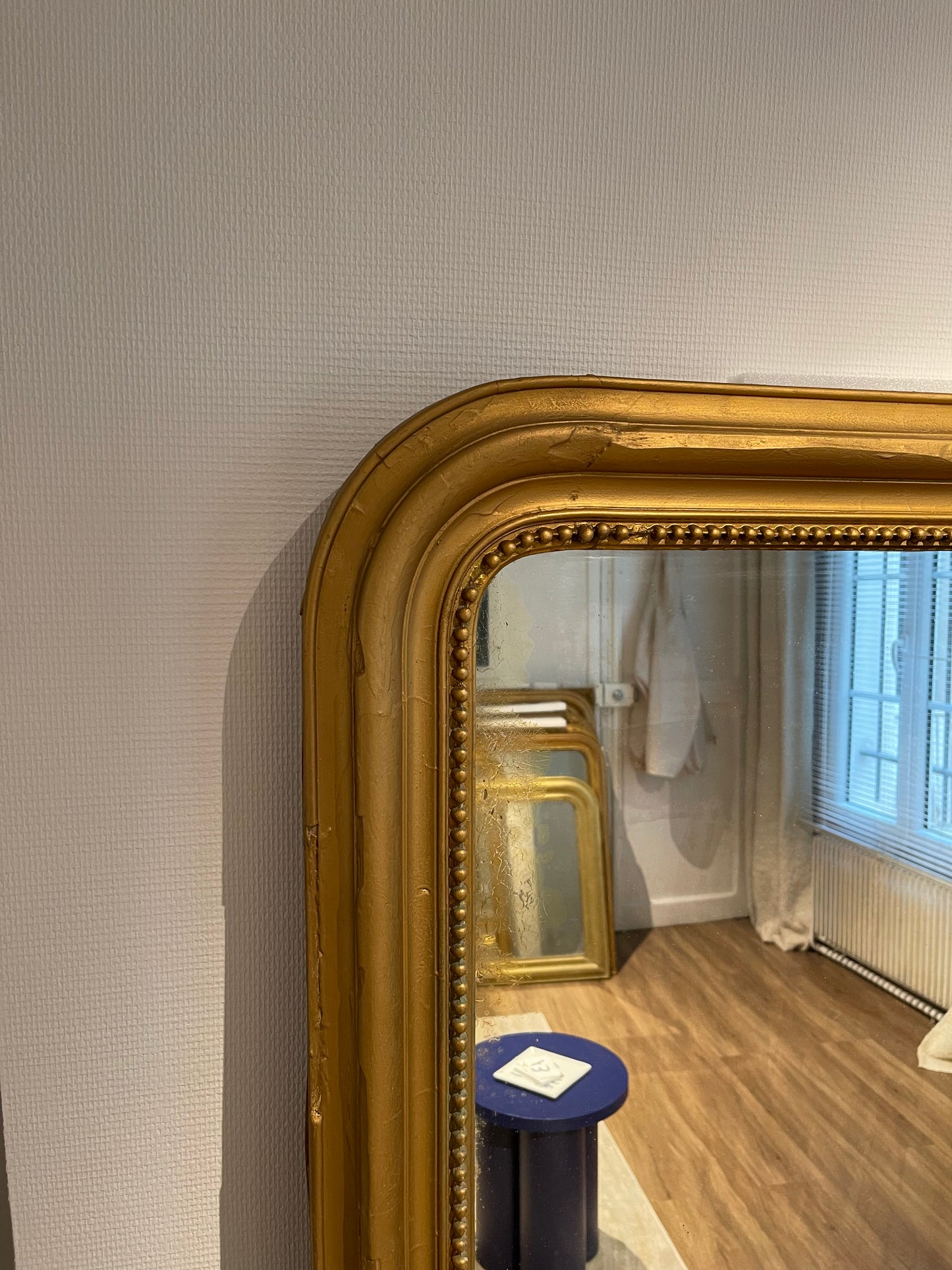 Très grand miroir Louis Philippe appartement.basile