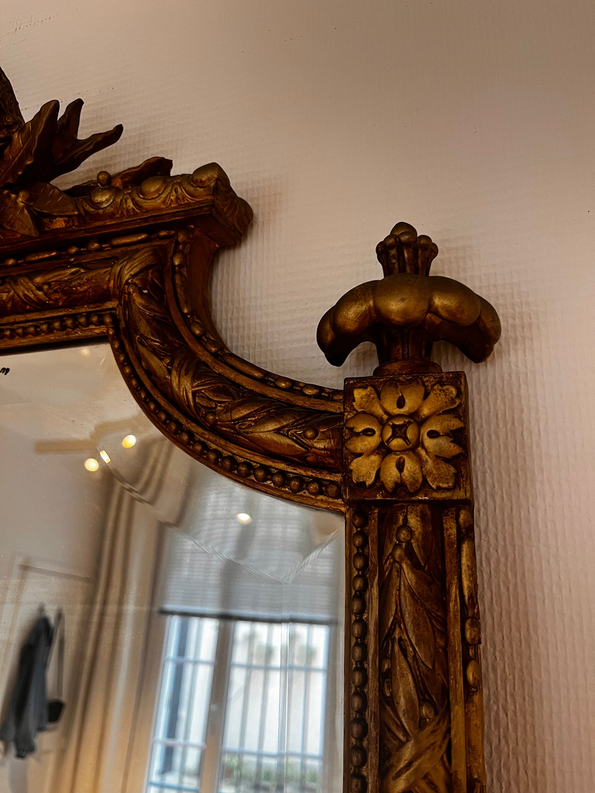 Miroir ancien doré rectangulaire appartement.basile