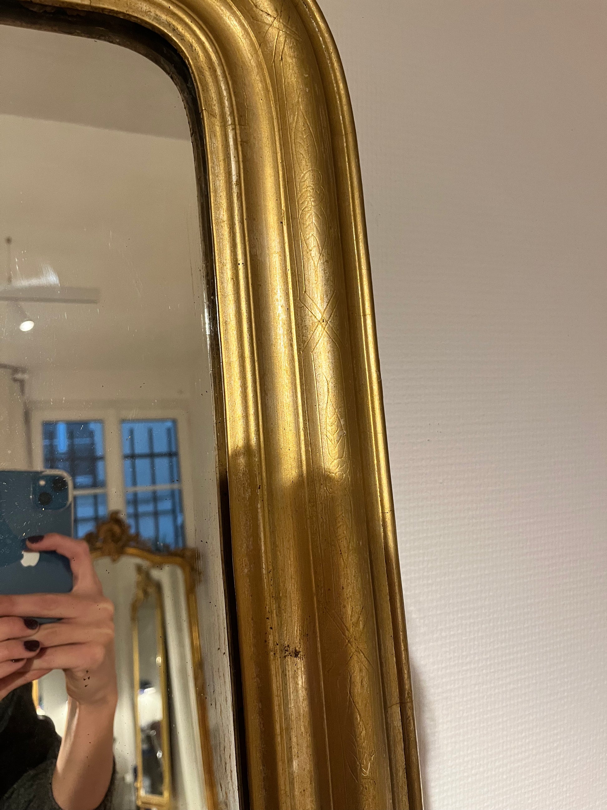 Petit miroir Louis Philippe patiné appartement.basile