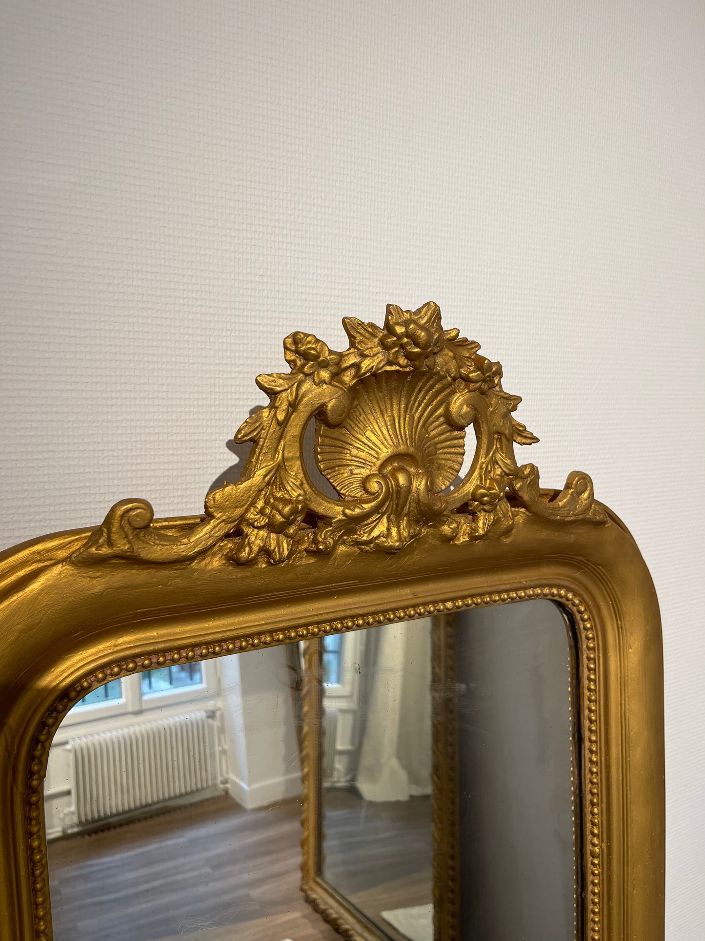 Petit miroir à fronton appartement.basile